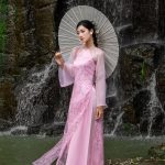 áo dài 2 tà hay 4 tà